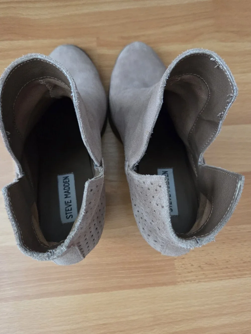 Steve Madden Suede Ankle Bootie in Taupe/Beige Boho Western Fall Winter Size 8